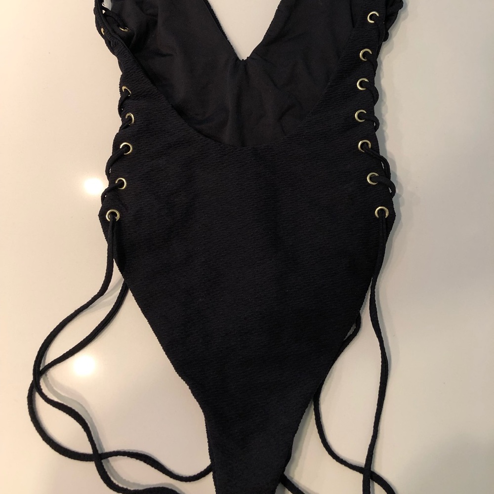 Blue Life Roped Up One Piece - Picture 4 of 7